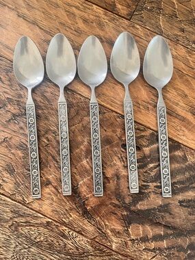 Night Blossom Stainless Teaspoons (5) by GOLD STANDARD
